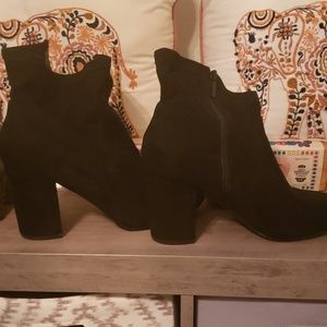 Black  Stretch Sock Heel